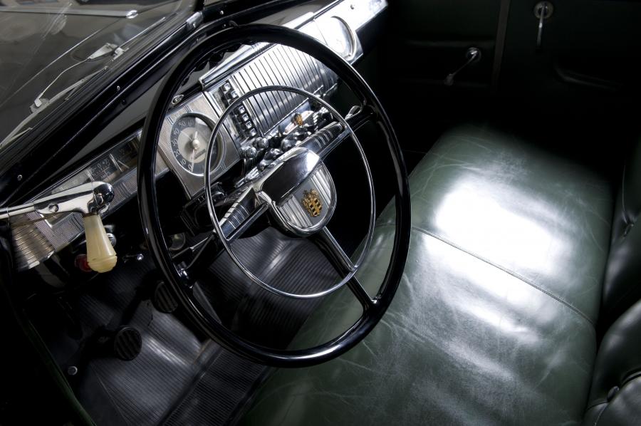  Dodge Custom Convertible 1948 года  (фото 4 из 5)